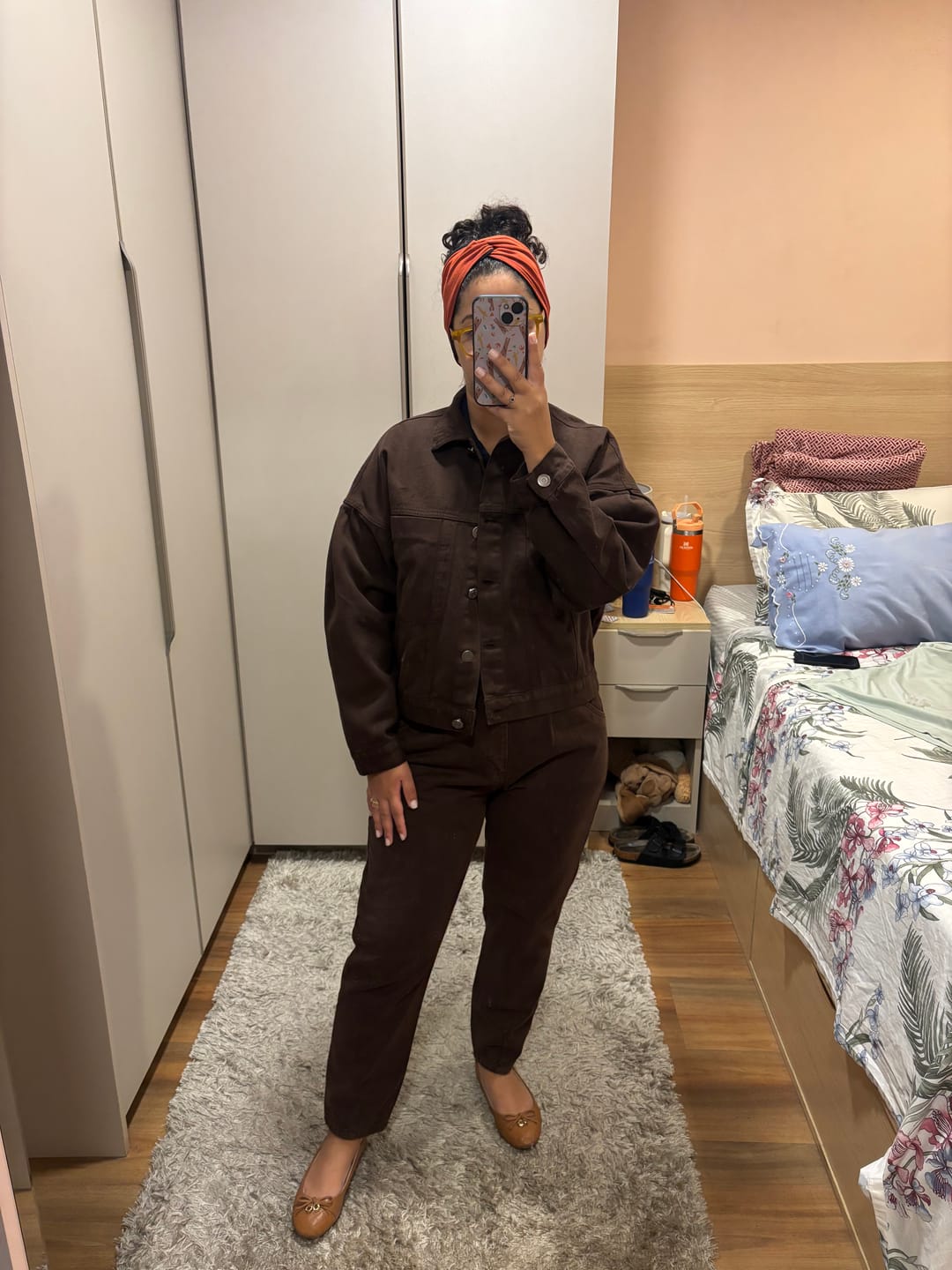 Customer photo review of Calça Jeans Slouchy Cacau Marrom Escuro