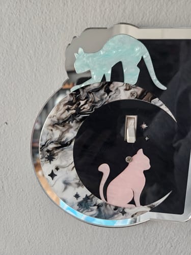 Customer photo review of Meow at the Moon Light Switch Cover