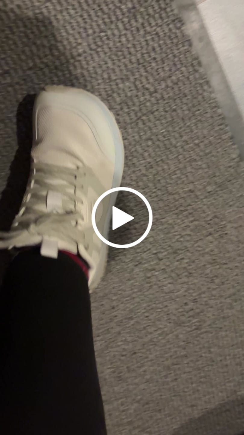 Customer video review of Aurora - Breitfußschuhe