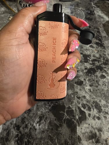 Customer photo review of Fume Hookah 2% Nic  20000 Puffs