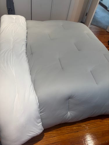 Customer photo review of MarshMellow Comforter