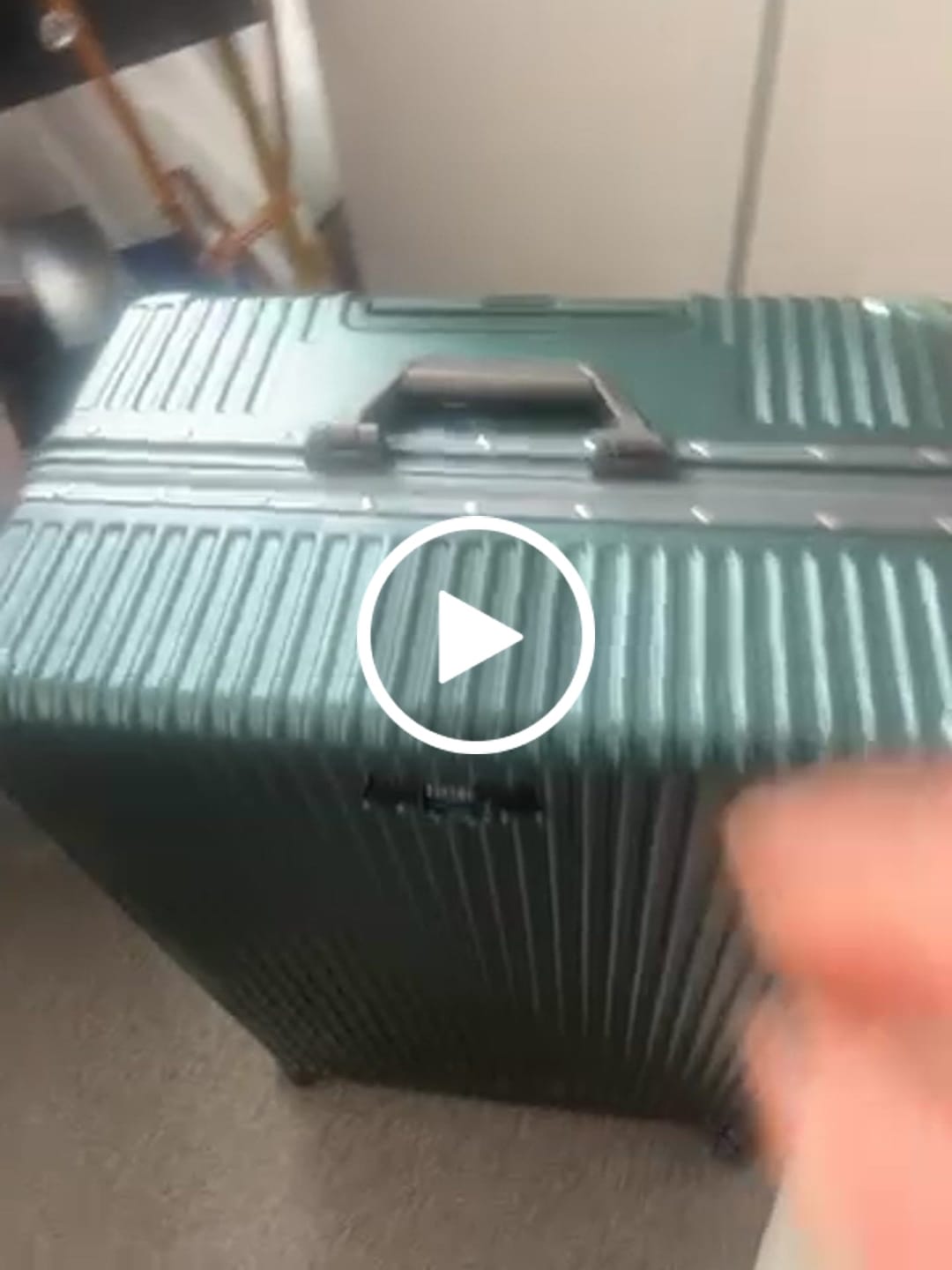 Customer video review of Check-In: All-In-One 28"