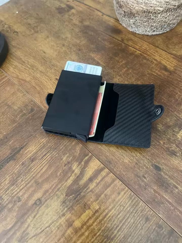 Customer photo review of Carbon Wallet - Tarjetero RFID