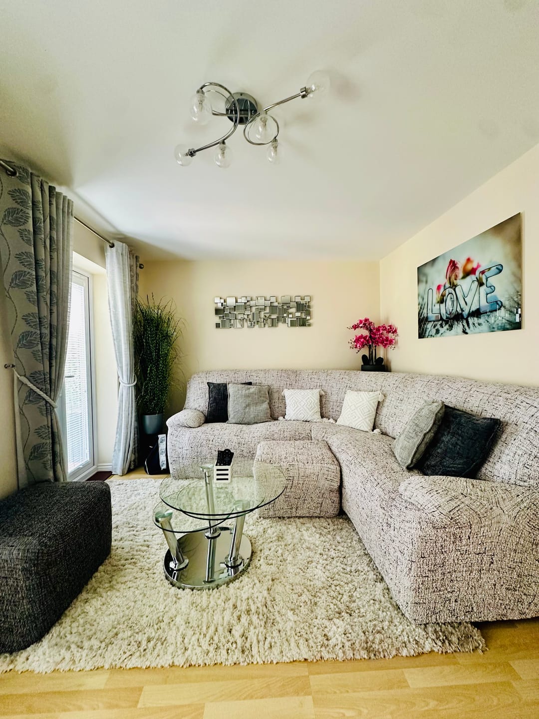 Customer photo review of Footstool Cover - Vittoria White, Microfibra Printed