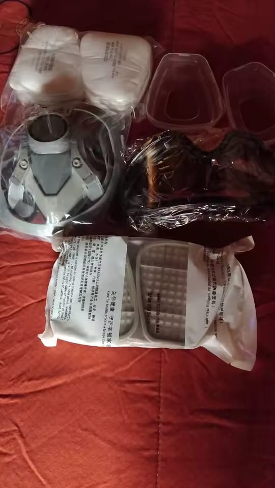 Customer photo review of Half Face Respirator Gas Mask with Safety Glasses – Model 6200