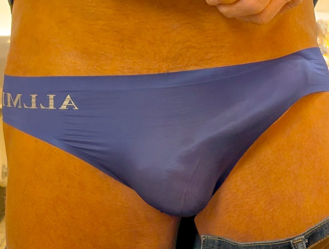 Customer photo review of 3 Pack ALLMIX Men's Sport Seamless Support Briefs