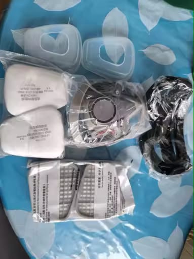 Customer photo review of Half Face Respirator Gas Mask with Safety Glasses – Model 6200