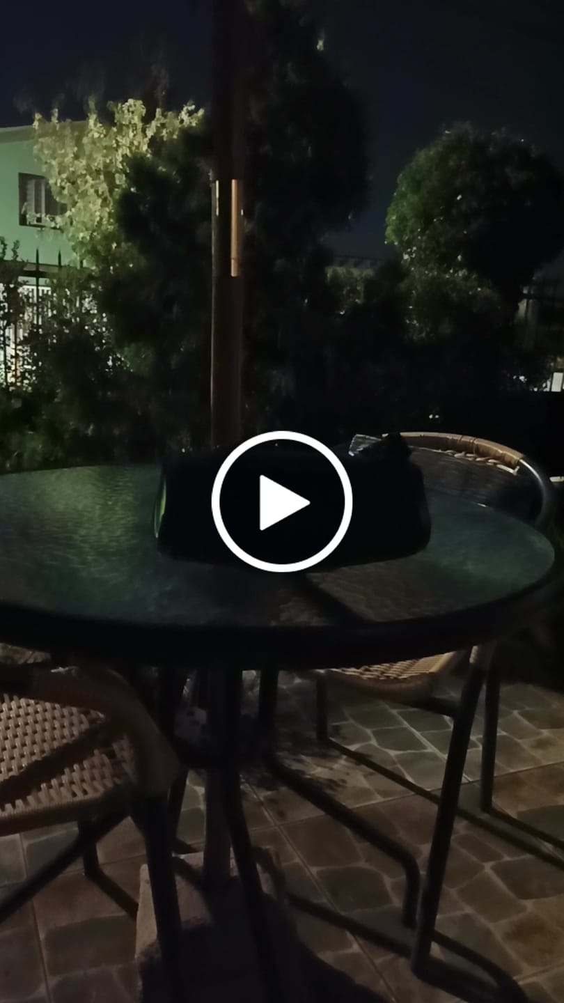 Customer video review of Parlante Bluetooth Portátil Blik Bass200 40W IPX7 6 Hrs