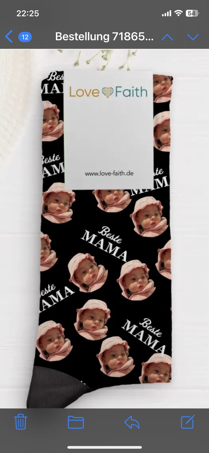 Customer photo review of Bester Papa - Personalisierte Socken für die Familie mit Foto