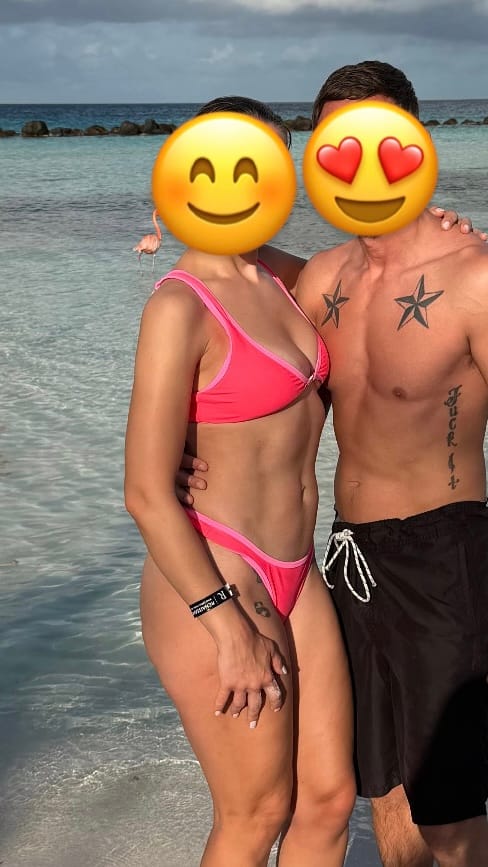 Customer photo review of AMELIA Melon Pop '1993' Minimal Bikini Top
