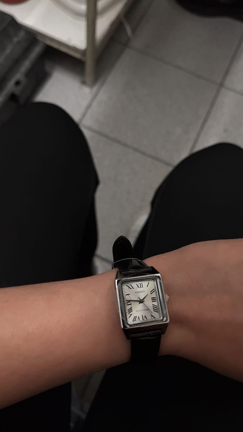 Customer photo review of Reloj Casio Tank Análogo LTP-V007L-7B1UDF Cuero Dial Plateado