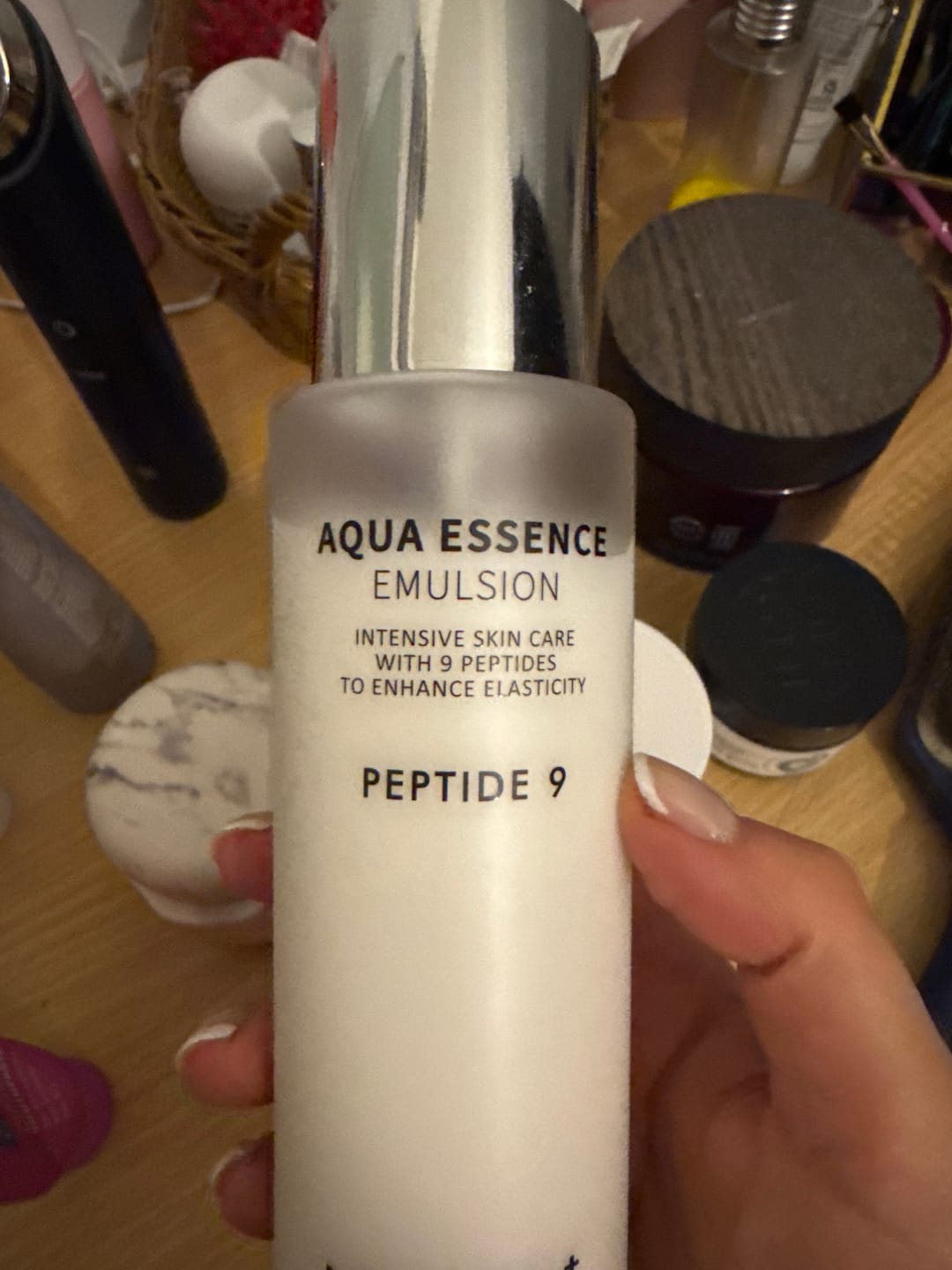Customer photo review of Emulsija ar peptīdiem elastības piešķiršanai ādai Medi Peel Peptide 9 Aqua Essence Emulsion