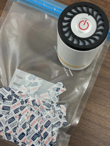 Customer photo review of Mini Vacuum Sealer