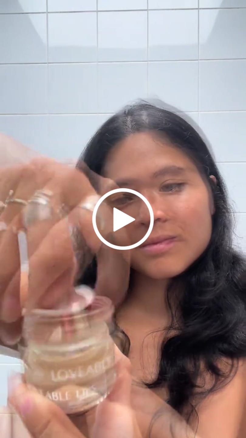 Customer video review of Silken Smooth Lip Scrub
