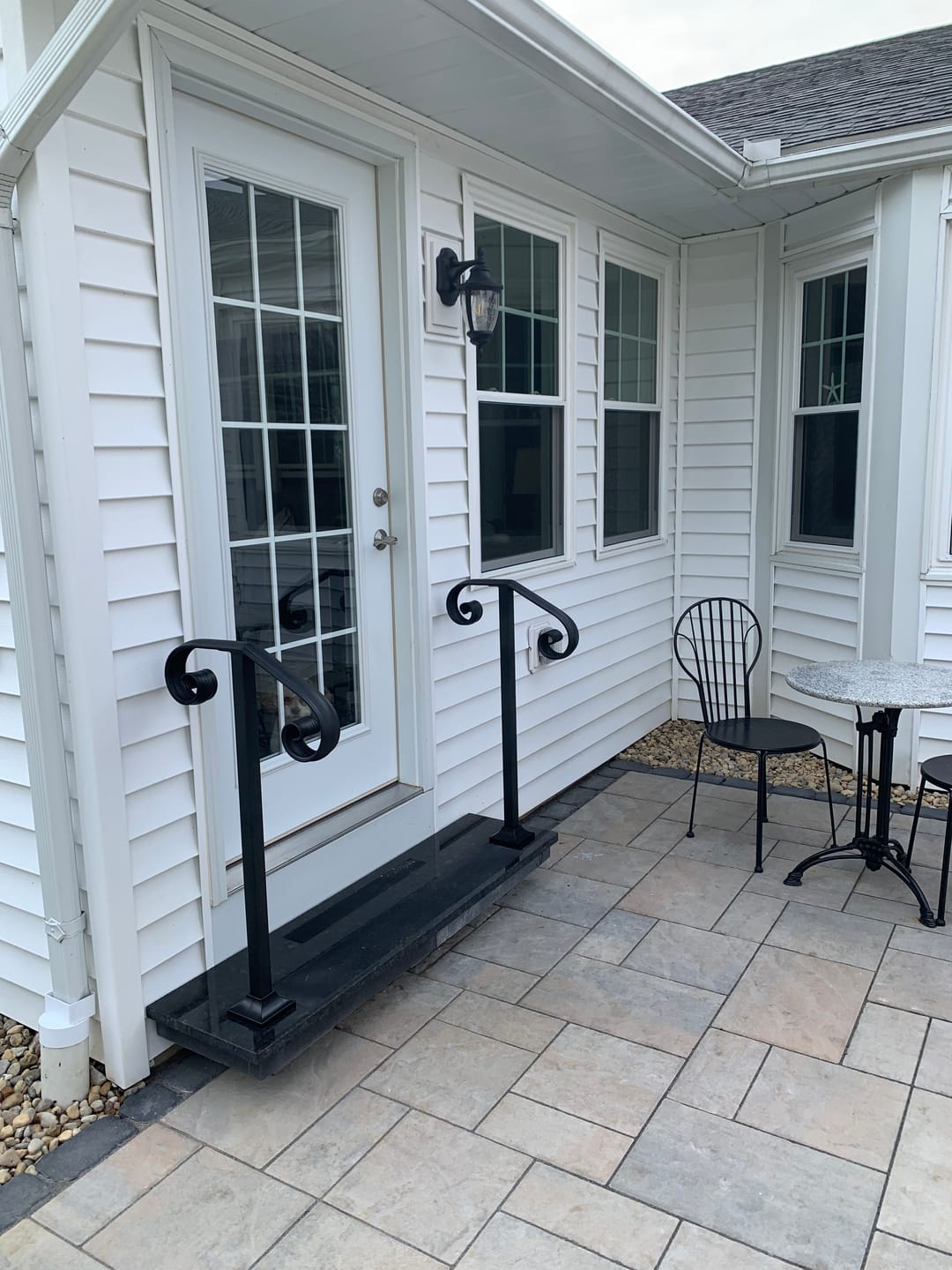Customer photo review of One Step Handrail with Scroll End – Decorative Metal Grab Rail – DIY Stair Railing for 1 Step – Powder Coated Black – Includes Hardware