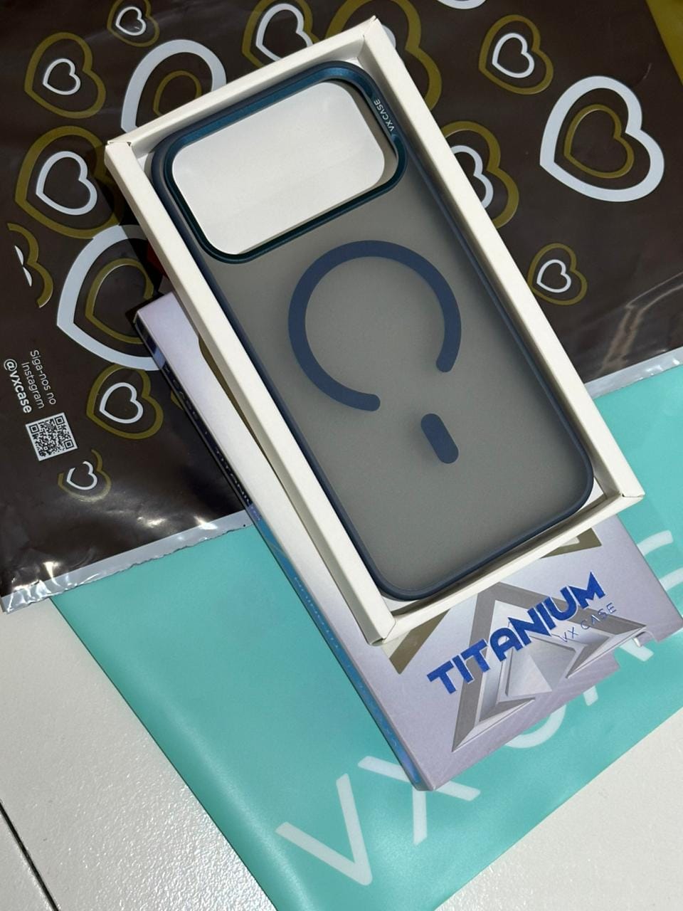 Customer photo review of Capa MagSafe iPhone 17 Pro Max - Titanium