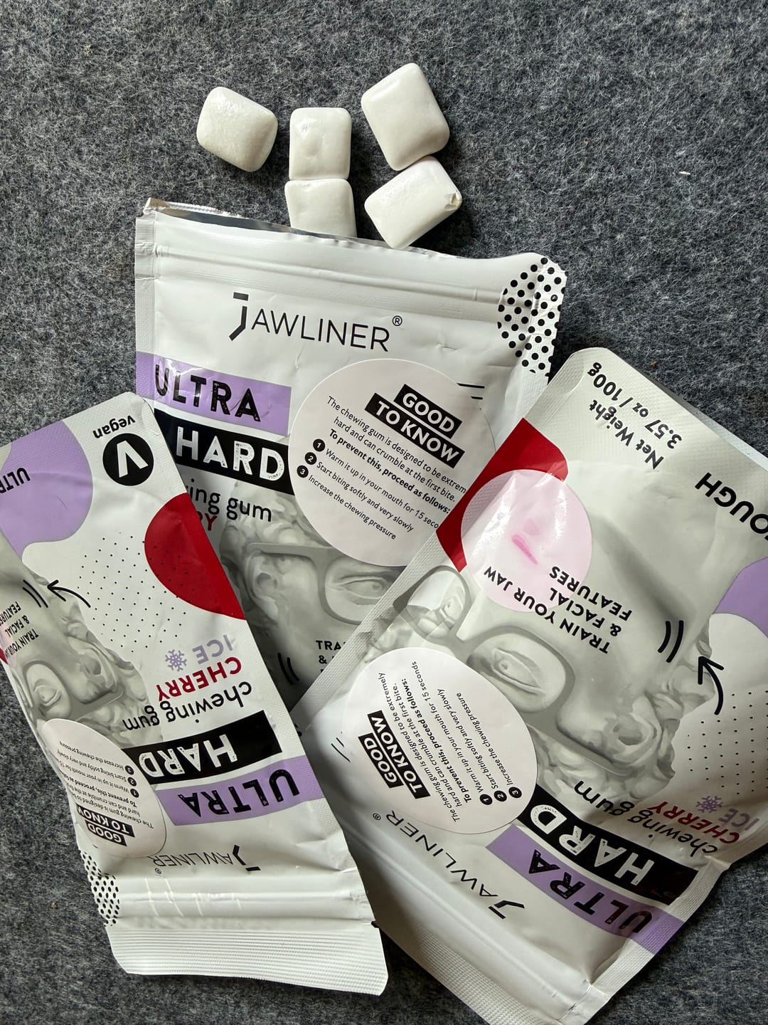 Customer photo review of JAWLINER® Fitness Chewing Gum