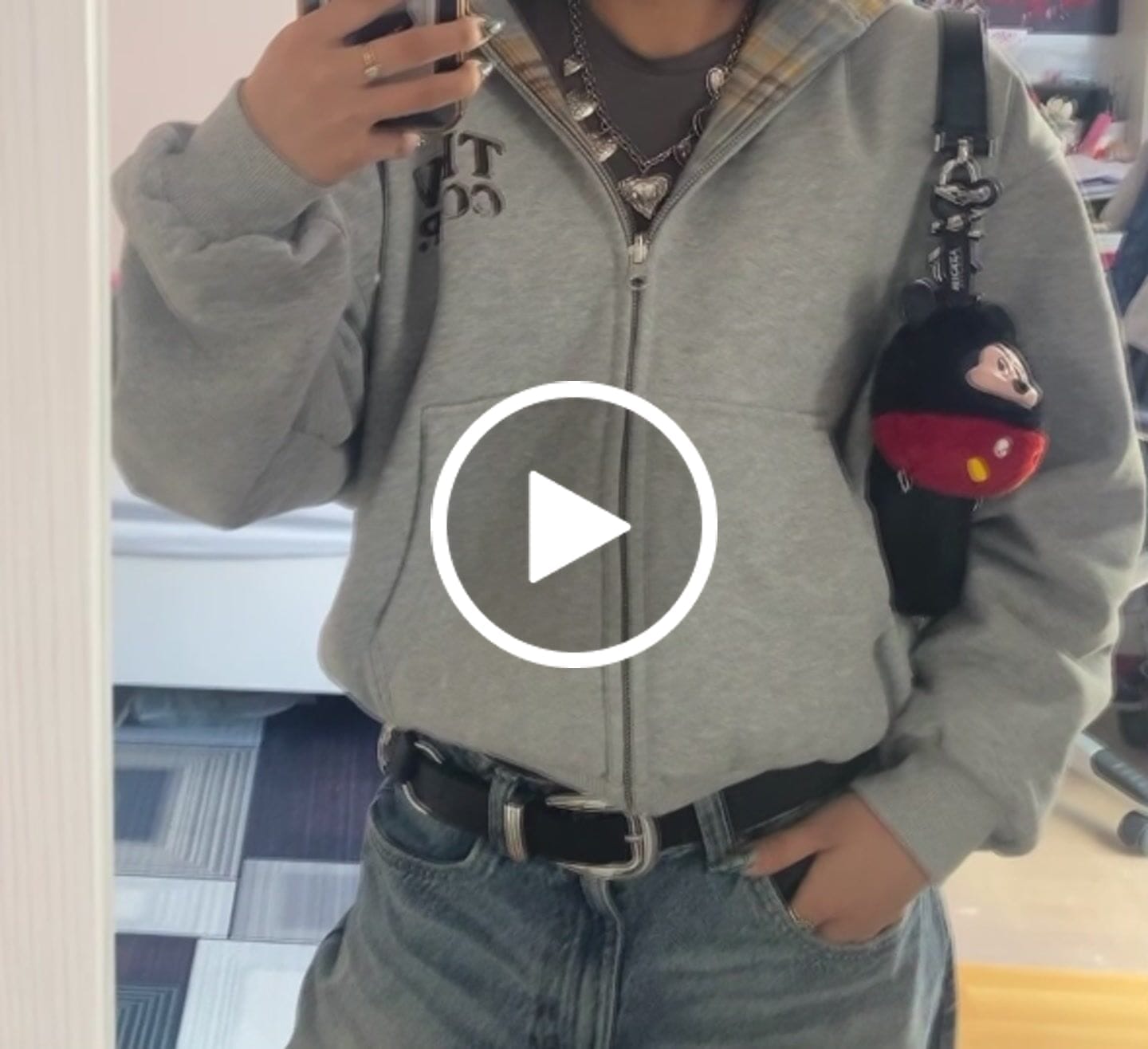 Customer video review of Reversible Flannel Zip-Hoodie Yellow