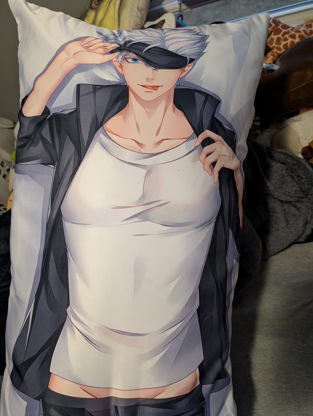 Customer photo review of Satoru Gojo Body Pillow  Jujutsu Kaisen Satoru