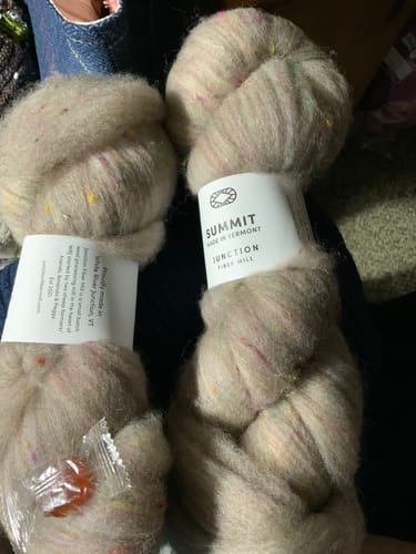 Customer photo review of Pin-Drafted Roving: Corriedale Confetti