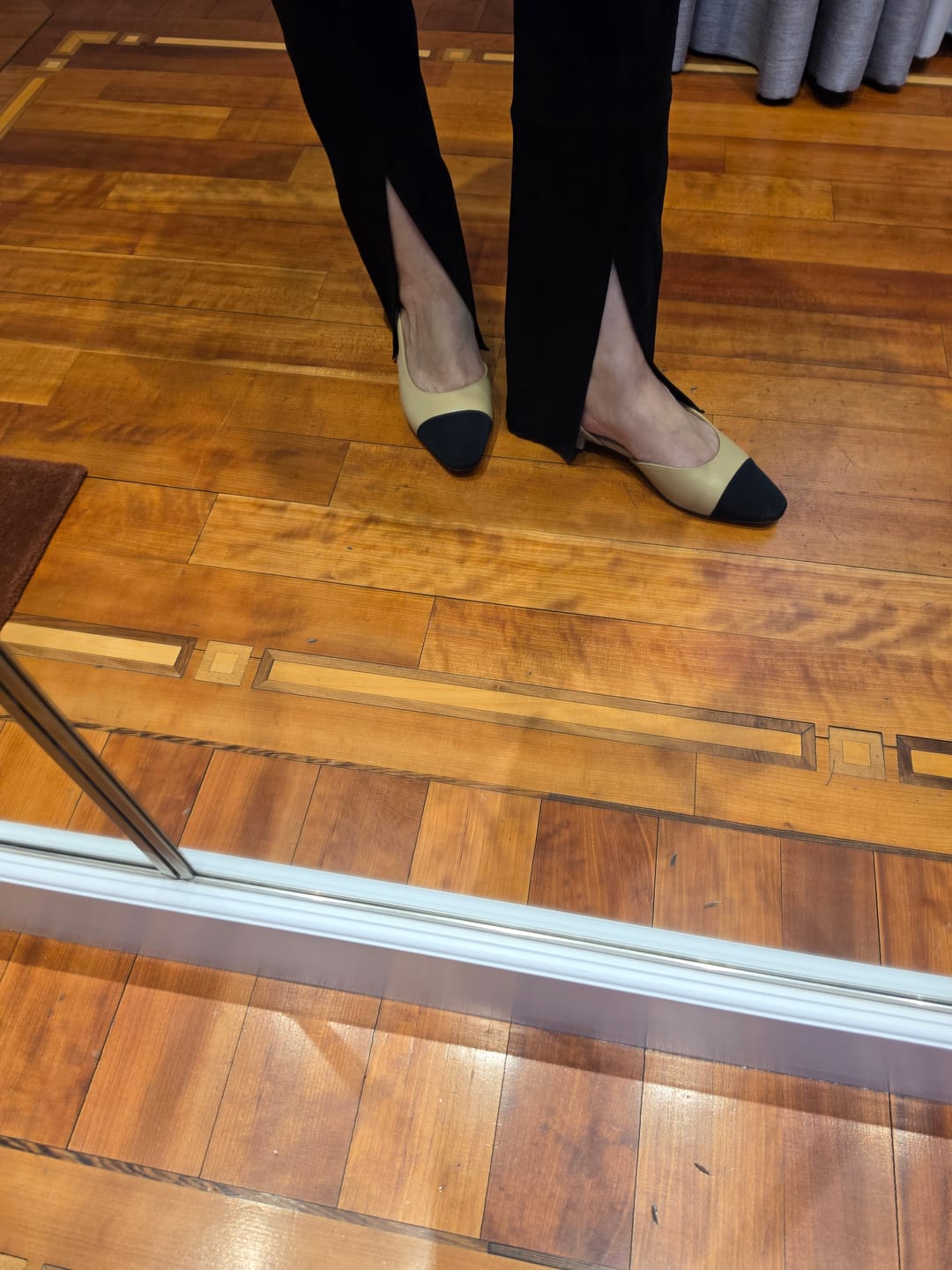 Customer photo review of Slingback Flat Beige Lambskin Black Grosgrain