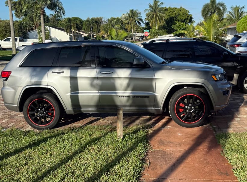 Customer photo review of 20" Helix 2.0 Wheels Aluminum Alloy Wheel Rim Protectors for Tesla Model Y Juniper 2025+