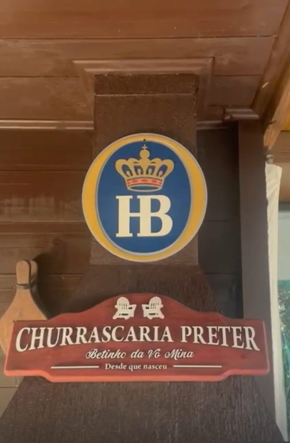 Customer photo review of Placa de Madeira Área de Lazer
