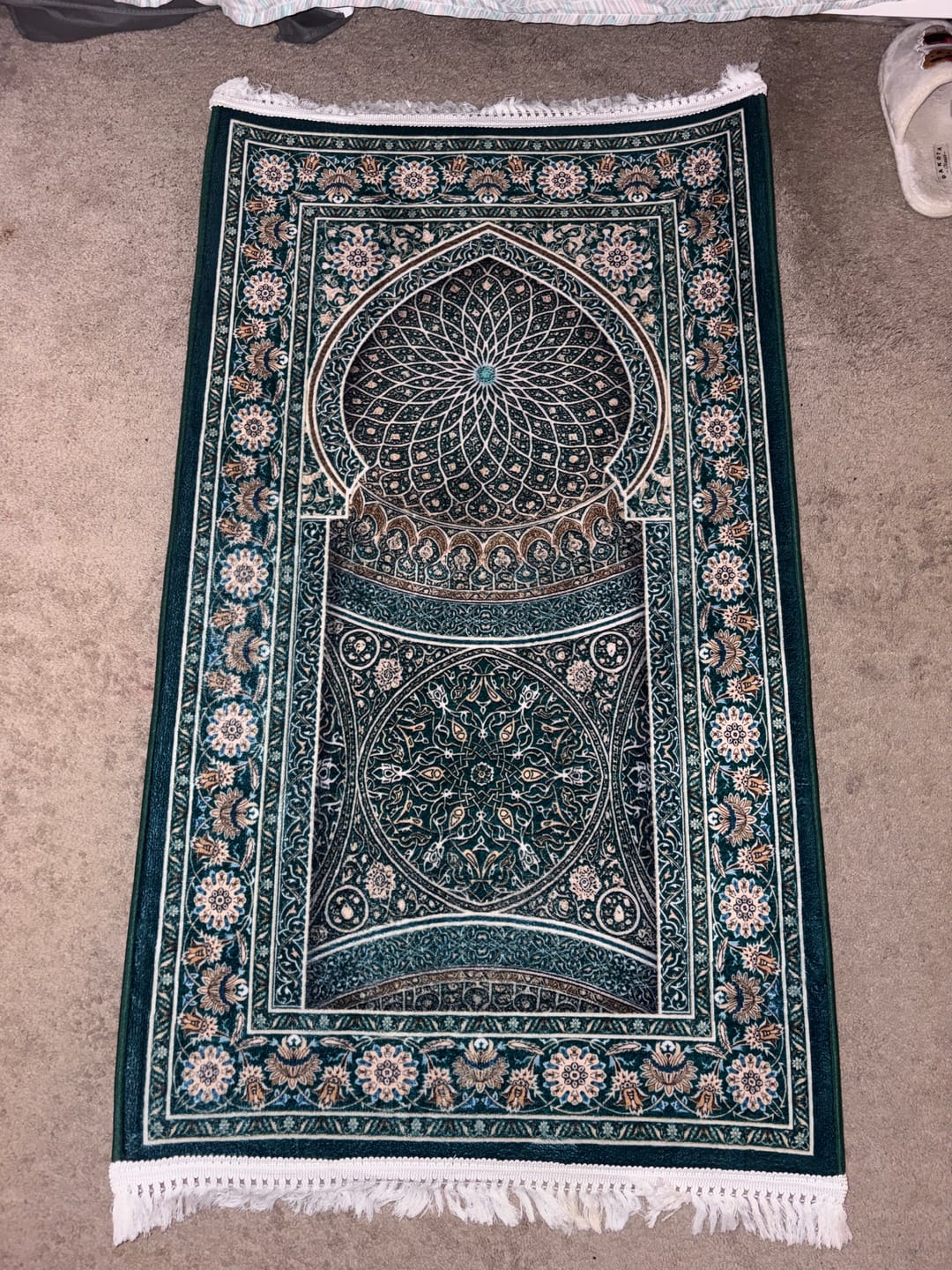 Customer photo review of Emerald Padded Prayer Mat