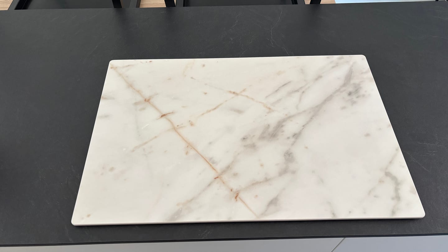 Customer photo review of Tagliere Golden White Satin - Opaco - 40x60cm
