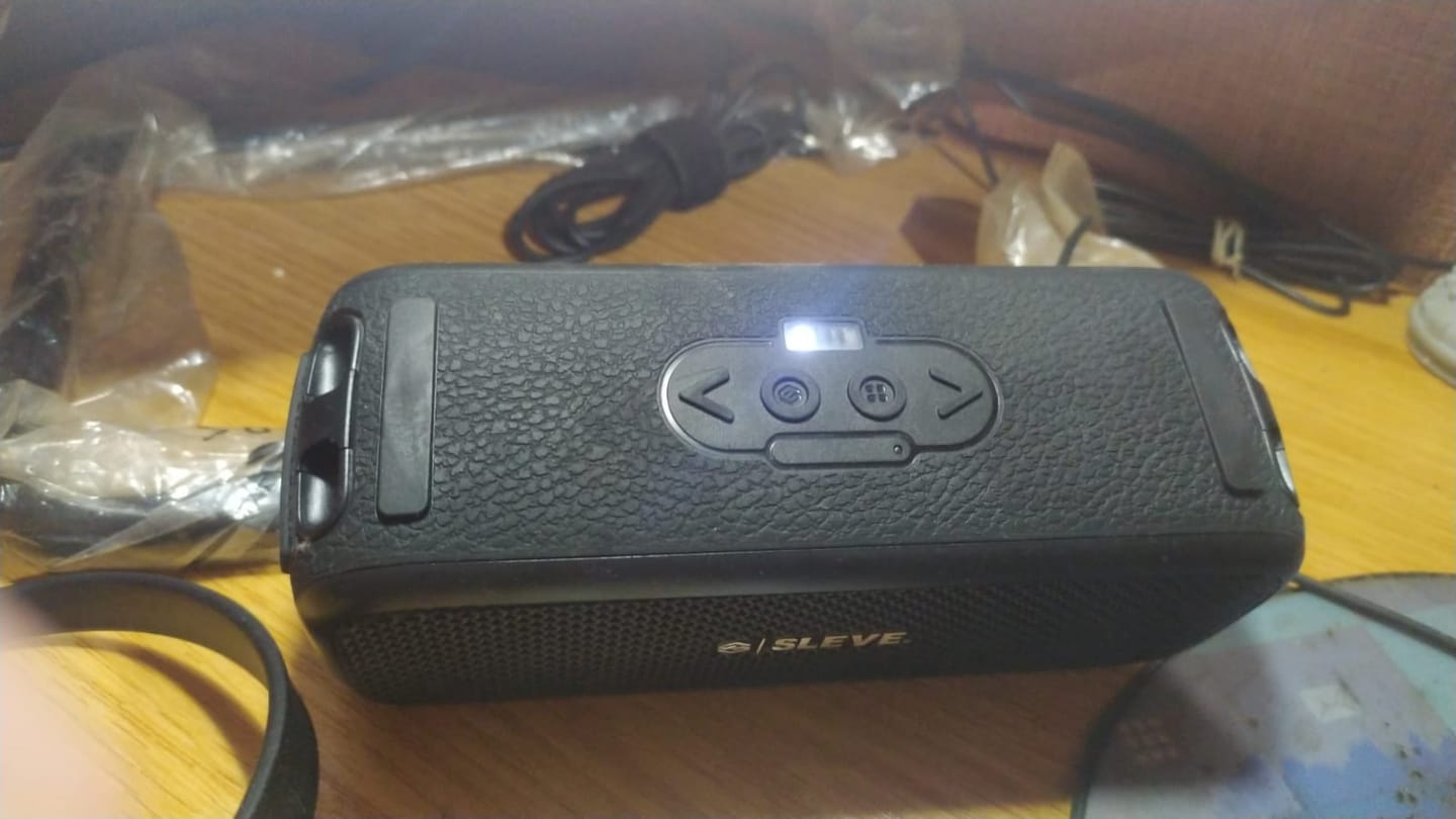 Customer photo review of Parlante Bluetooth Sleve Boom +