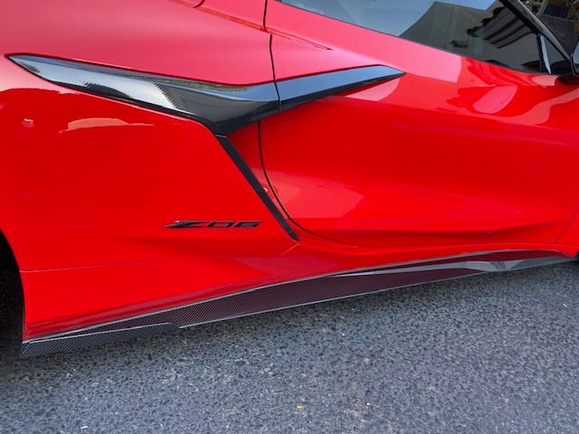 Customer photo review of Corvette C8 Models Z06 EOS Performance Track Style Side Skirts
