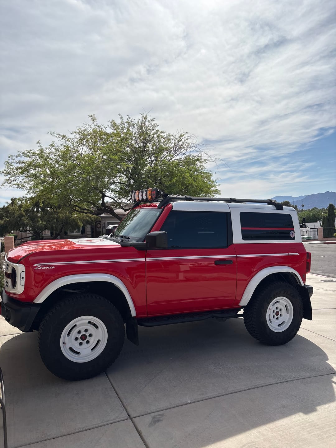 Customer photo review of Slim Square-Top Fender Flares *Color Matched | Ford Bronco 2021–2025