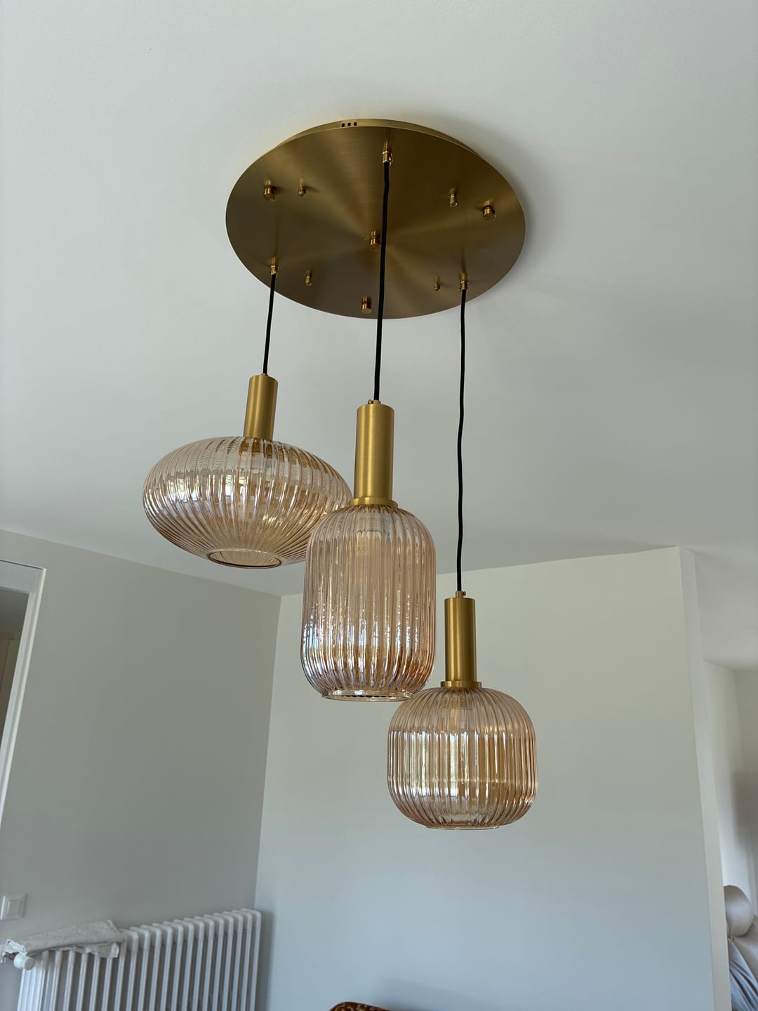 Customer photo review of Socle de plafond rond pour suspensions multiples