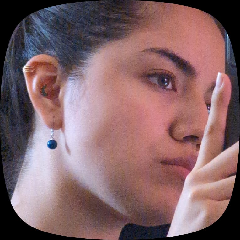 Customer photo review of Arete Ala Zirconia Primera Perforacion Acero Inoxidable