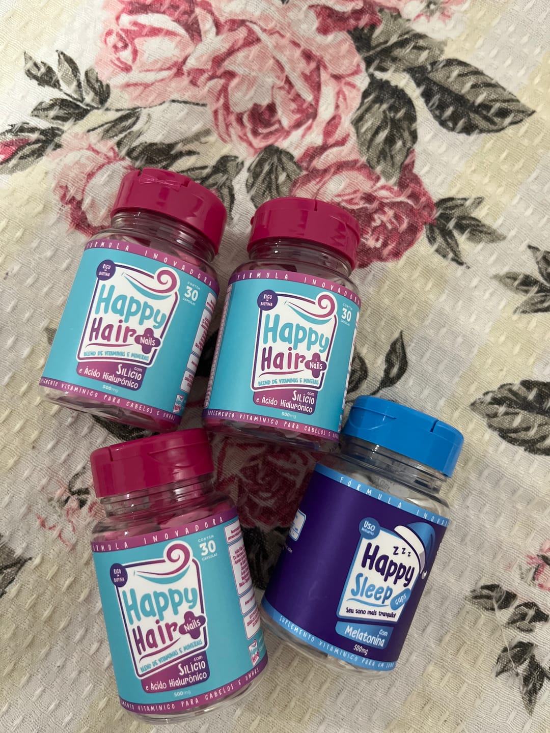 Customer photo review of Happy Hair 3 Potes + 1 Melatonina Grátis