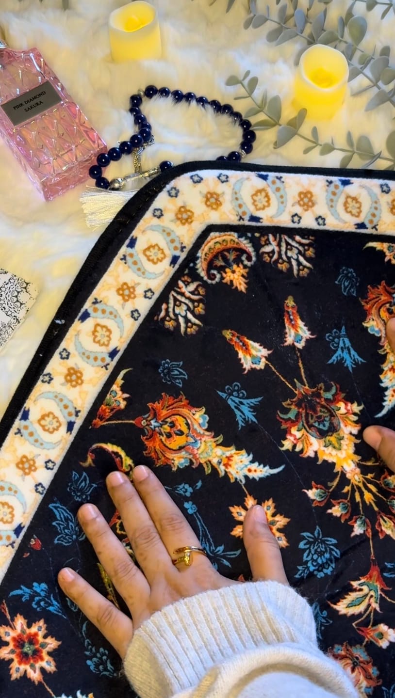 Customer photo review of Firdaws  Padded Prayer Mat