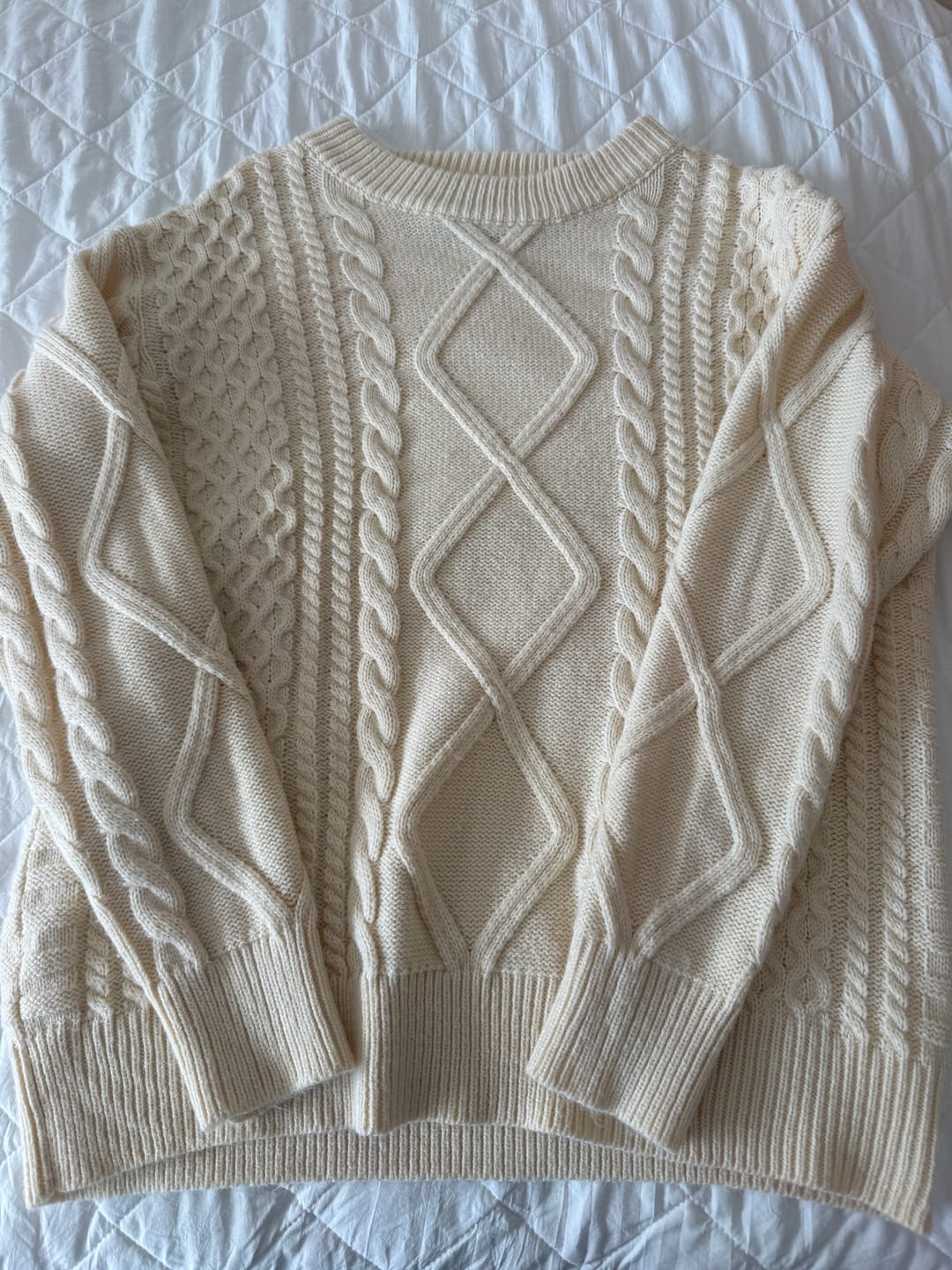 Customer photo review of Aelfric Eden Retro 90s Cable Knit Sweater
