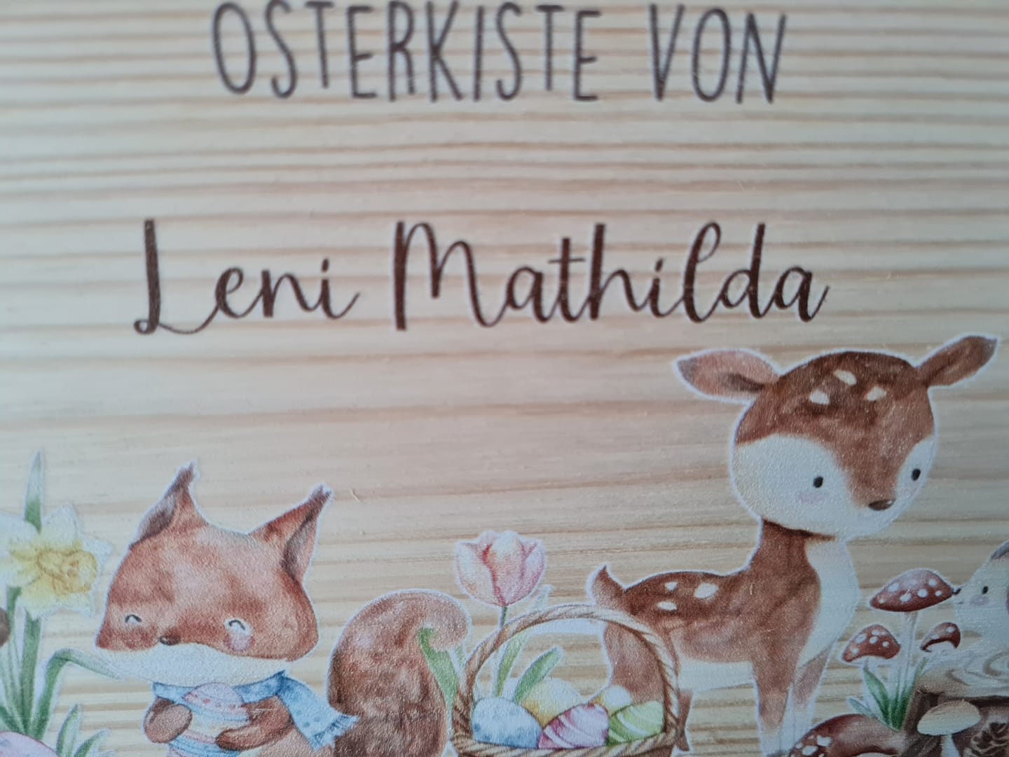 Customer photo review of Osterkiste Holz personalisiert - Niedliche Waldtiere