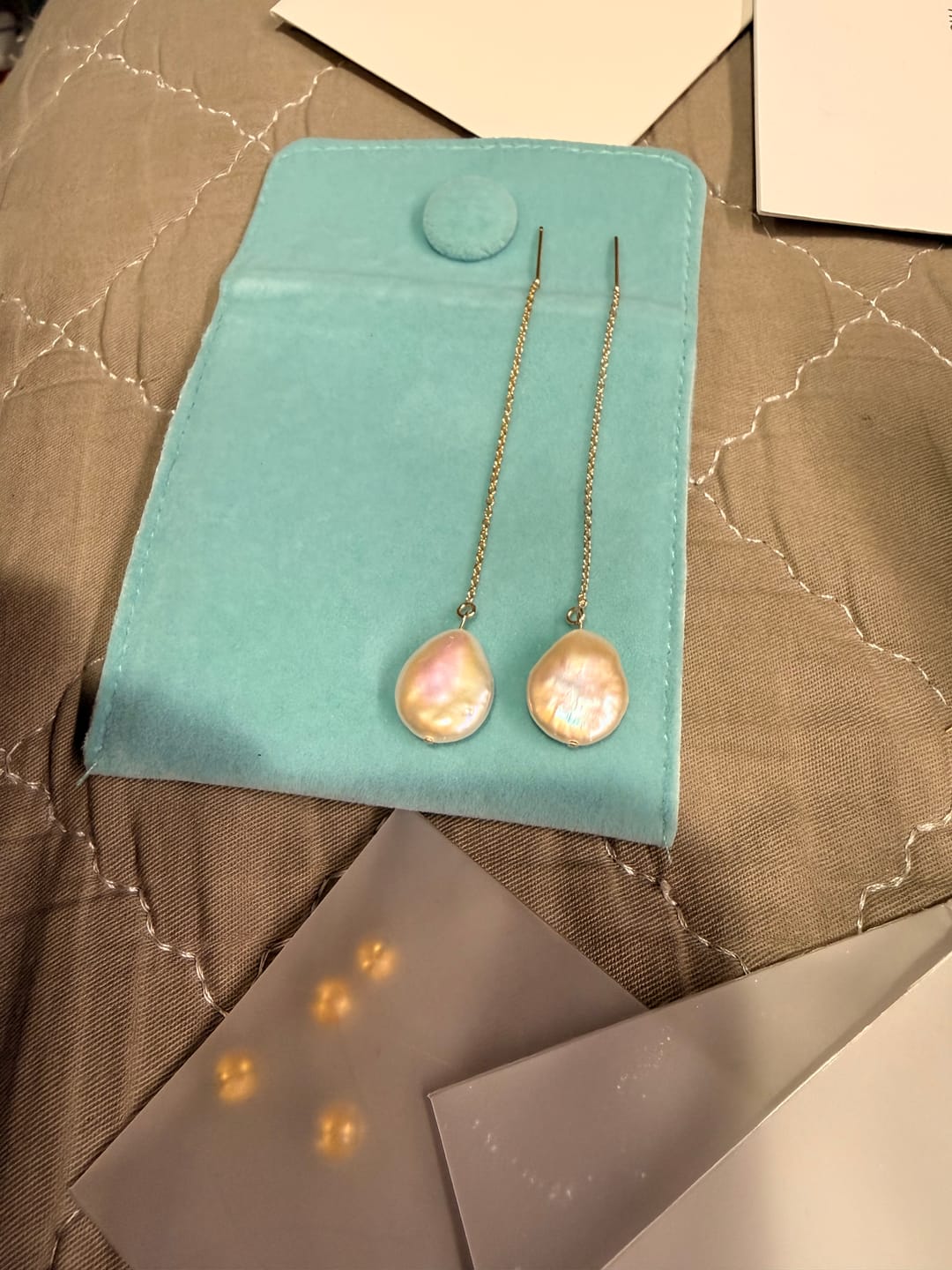 Customer photo review of SLOAN - Natural Floating Pearl Earrings
