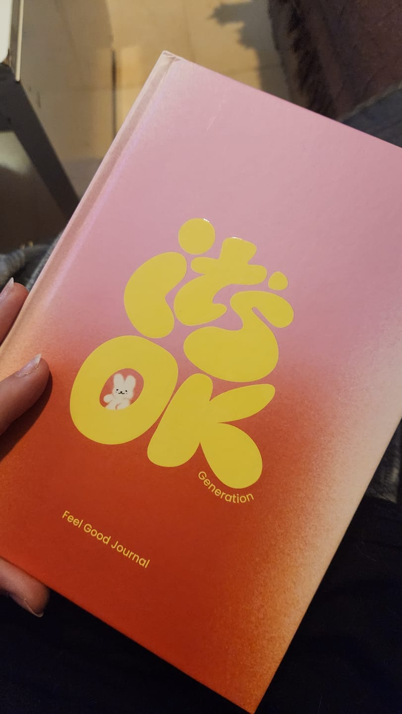 Customer photo review of Feel Good Journal | Portada Picnic
