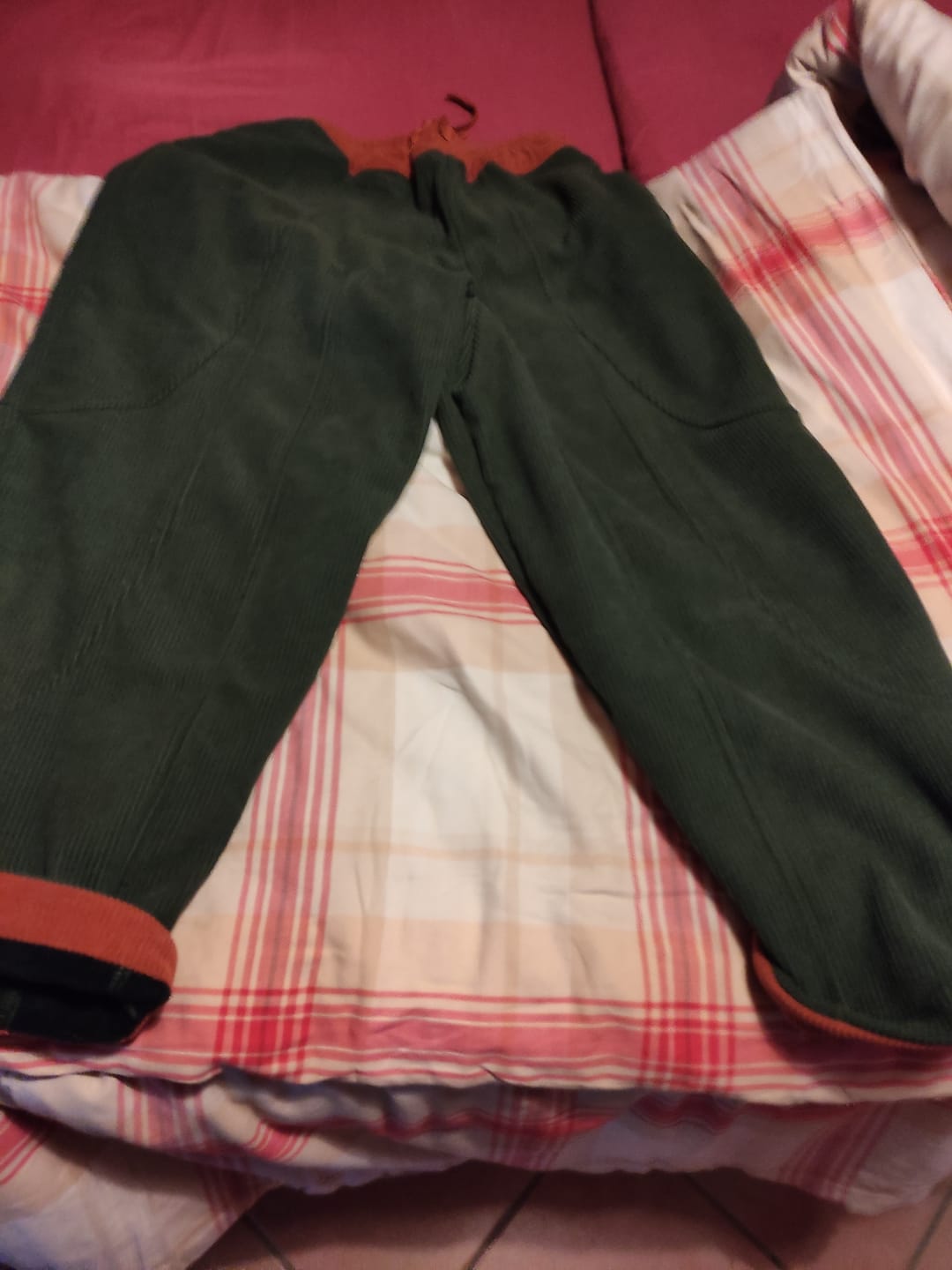 Customer photo review of Buddha Stones Damen-Haremshose aus Cord-Baumwolle mit Thermo-Fleece-Futter und Taschen in Farbkontrast