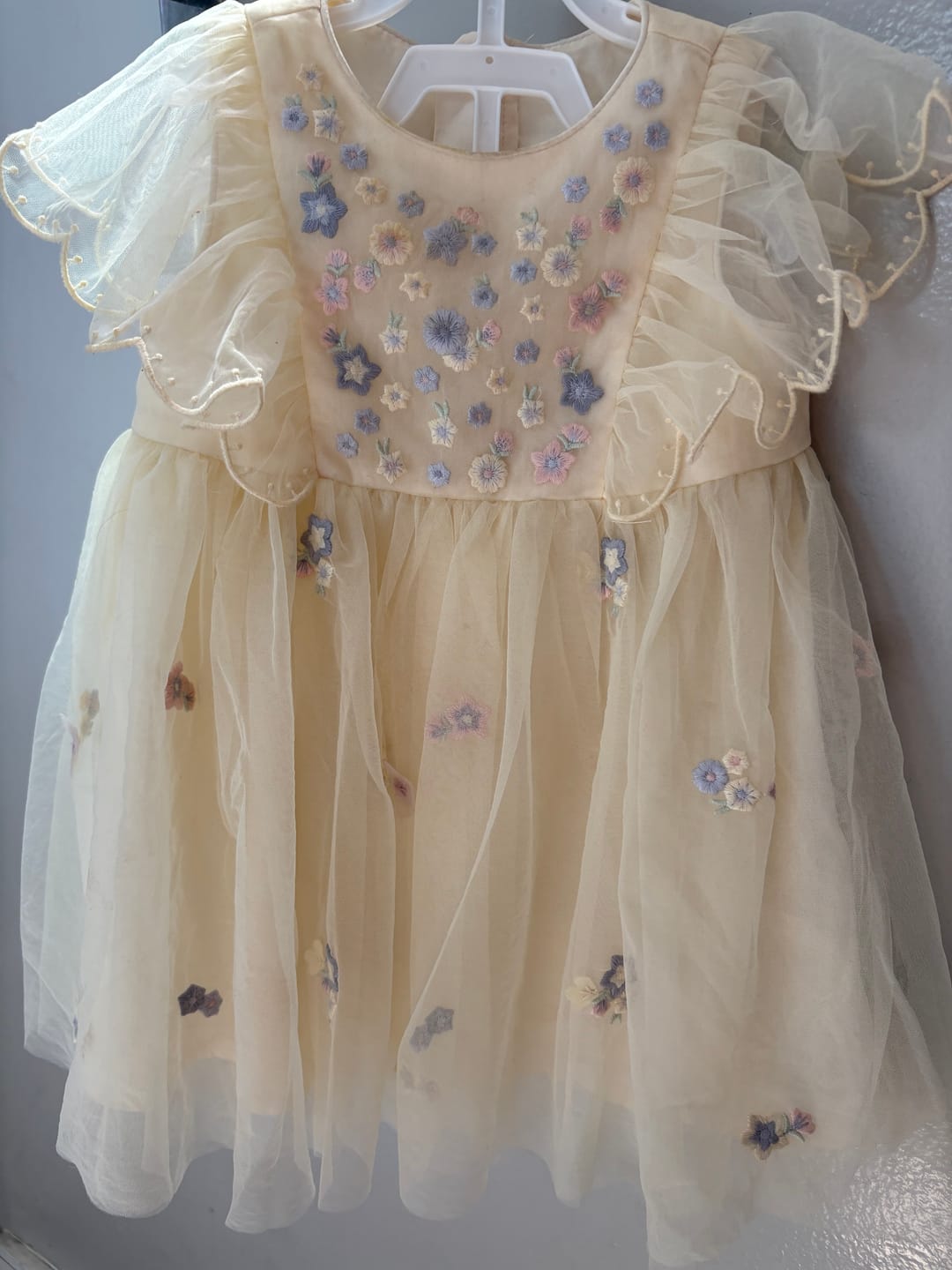 Customer photo review of Dave&Bella Girls Toddler Summer Yellow Mesh Princess Dress