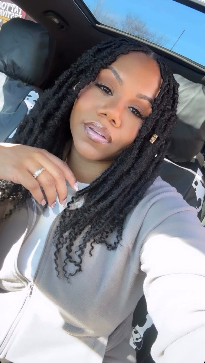 Customer photo review of Outre X-Pression Twisted Up Crochet Loop Braids - BONITA CRUSH LOCS 12"