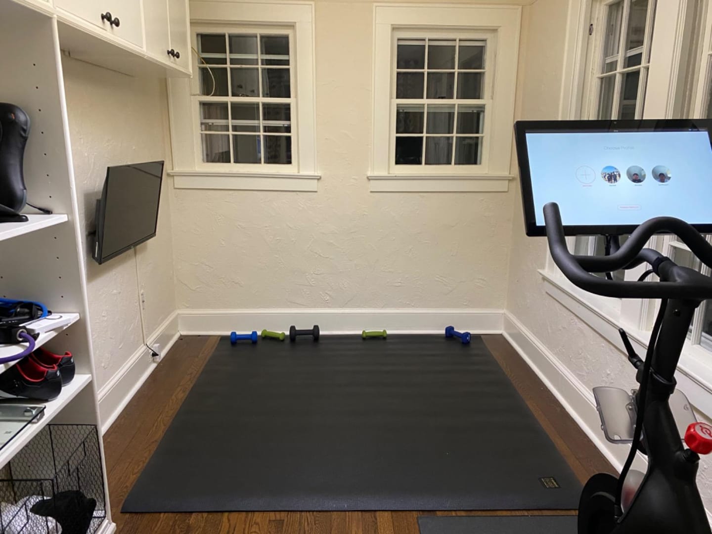 Customer photo review of GXMMAT Large Exercise Mat 6'x6'