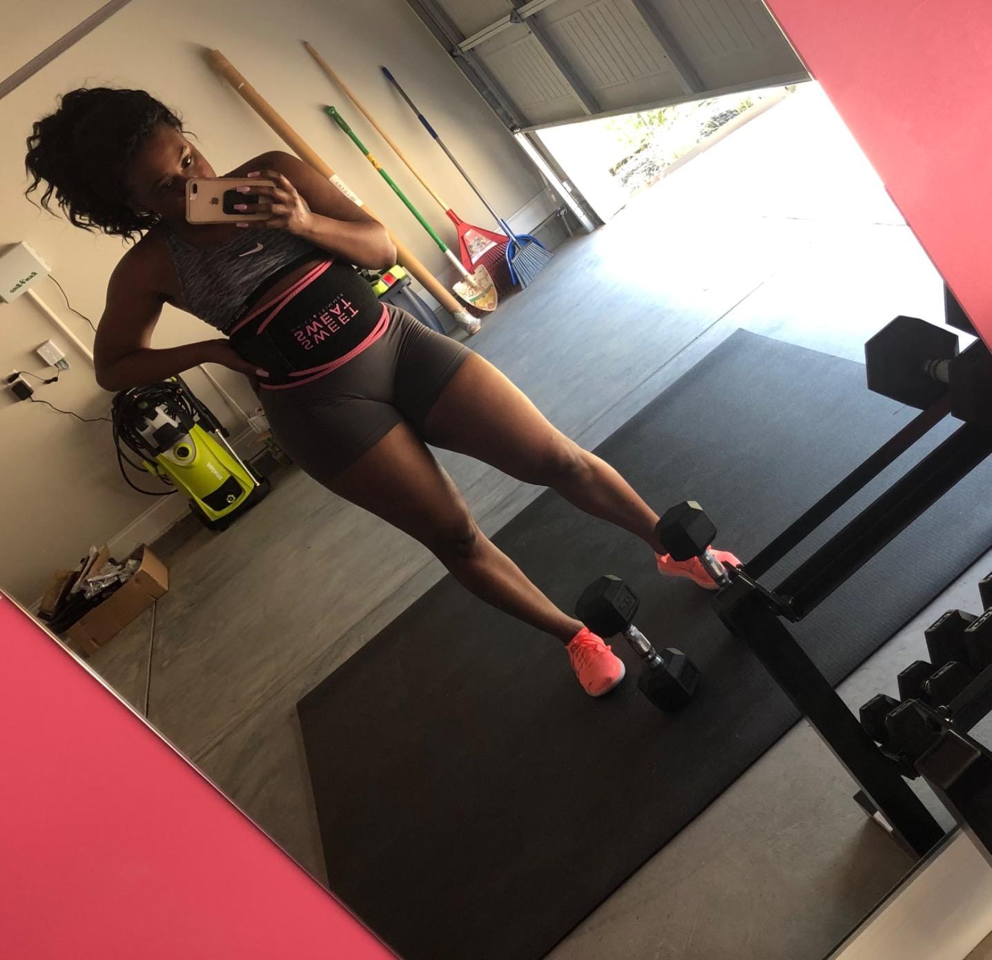 Customer photo review of GXMMAT Large Exercise Mat 6'x6'