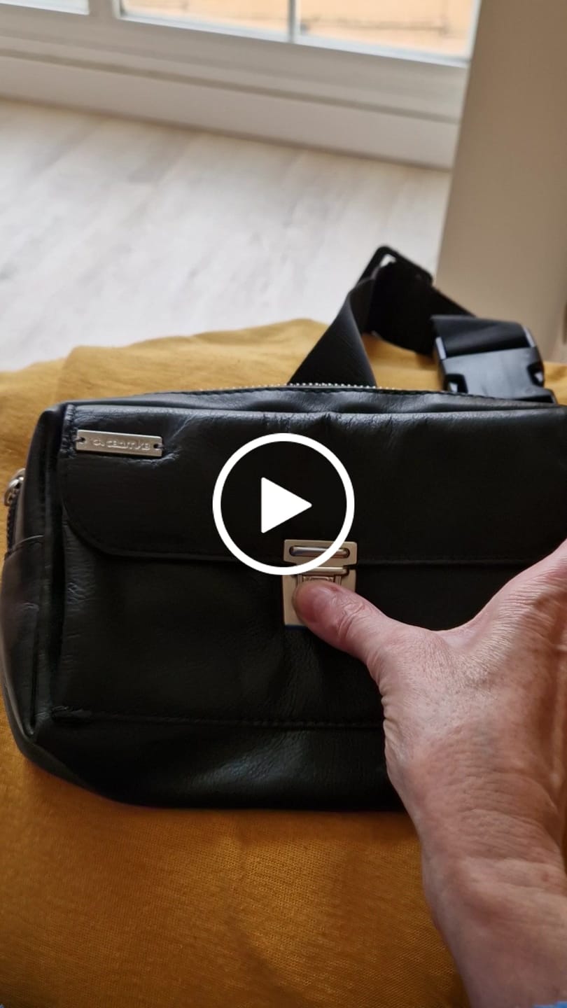 Customer video review of Riñonera Urban Classic · Negro · Piel · Pieza Exclusiva Núm. 18362