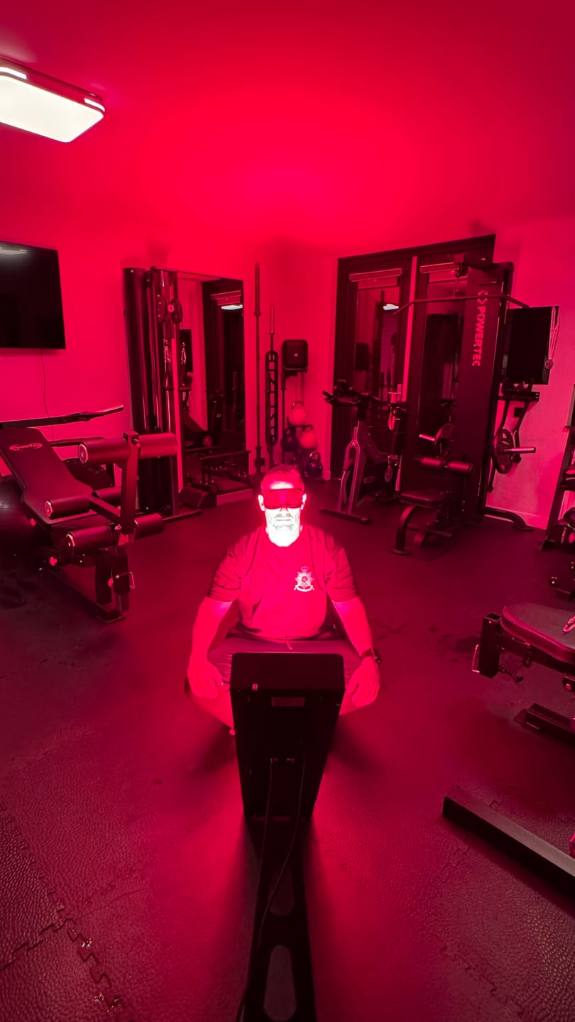 Customer photo review of Koanna® Luma1000™ – Powerful, Mid-Size Red Light Therapy Panel