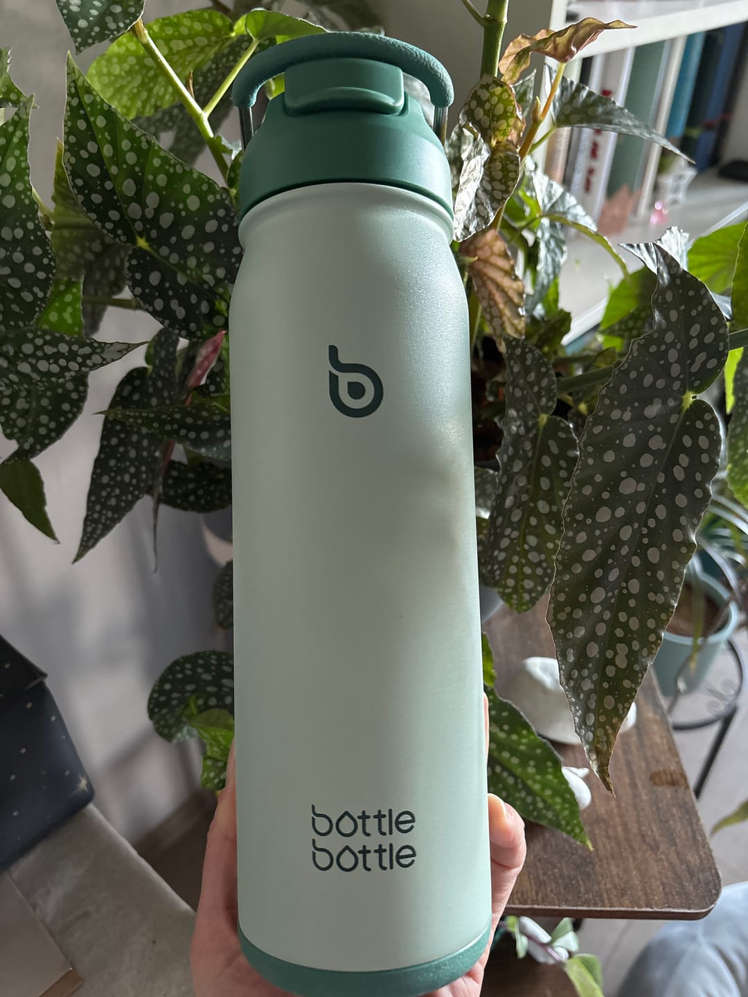 Customer photo review of Hydro X Bottle 24oz