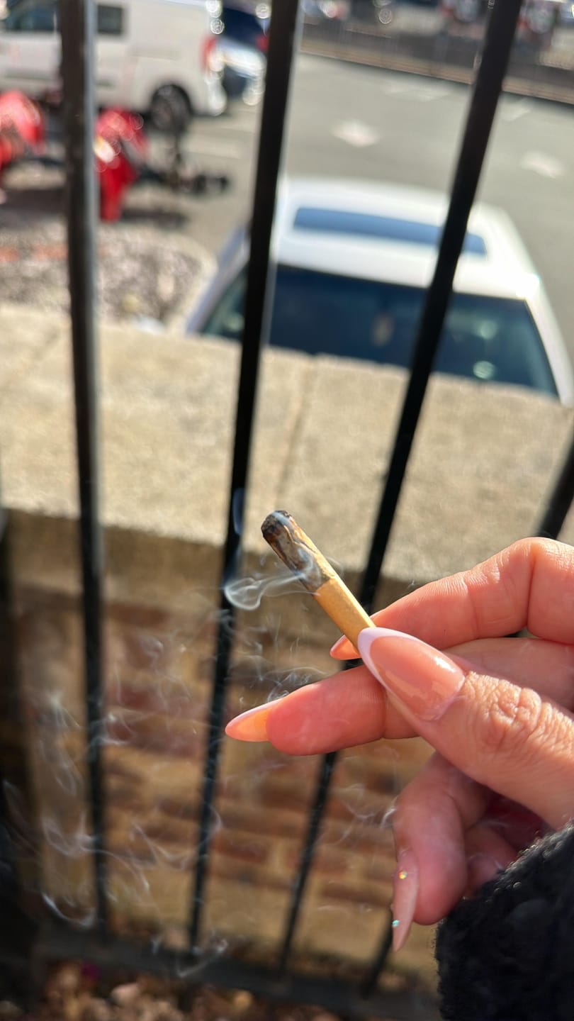 Customer photo review of Jager Sour Diesel - 28 Grams Littles - Sativa