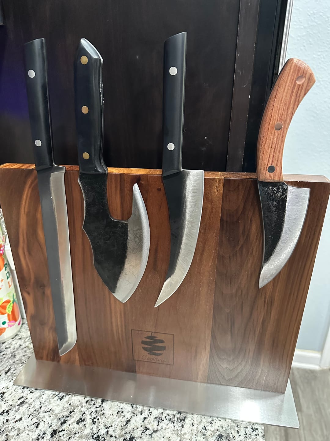 Customer photo review of FREE Walnut Magnetic Knives Holder